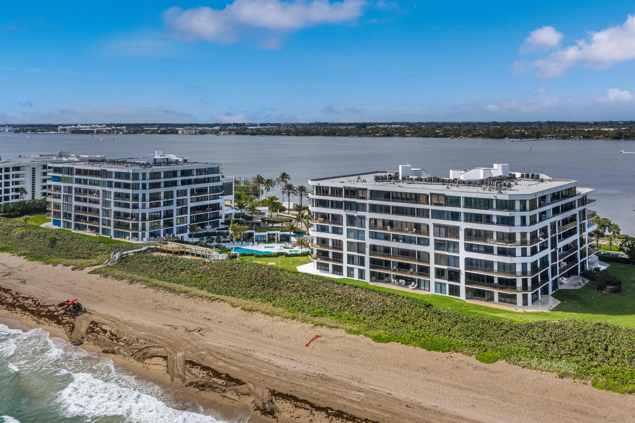 PALM BEACH HAMPTON CONDO - Residential