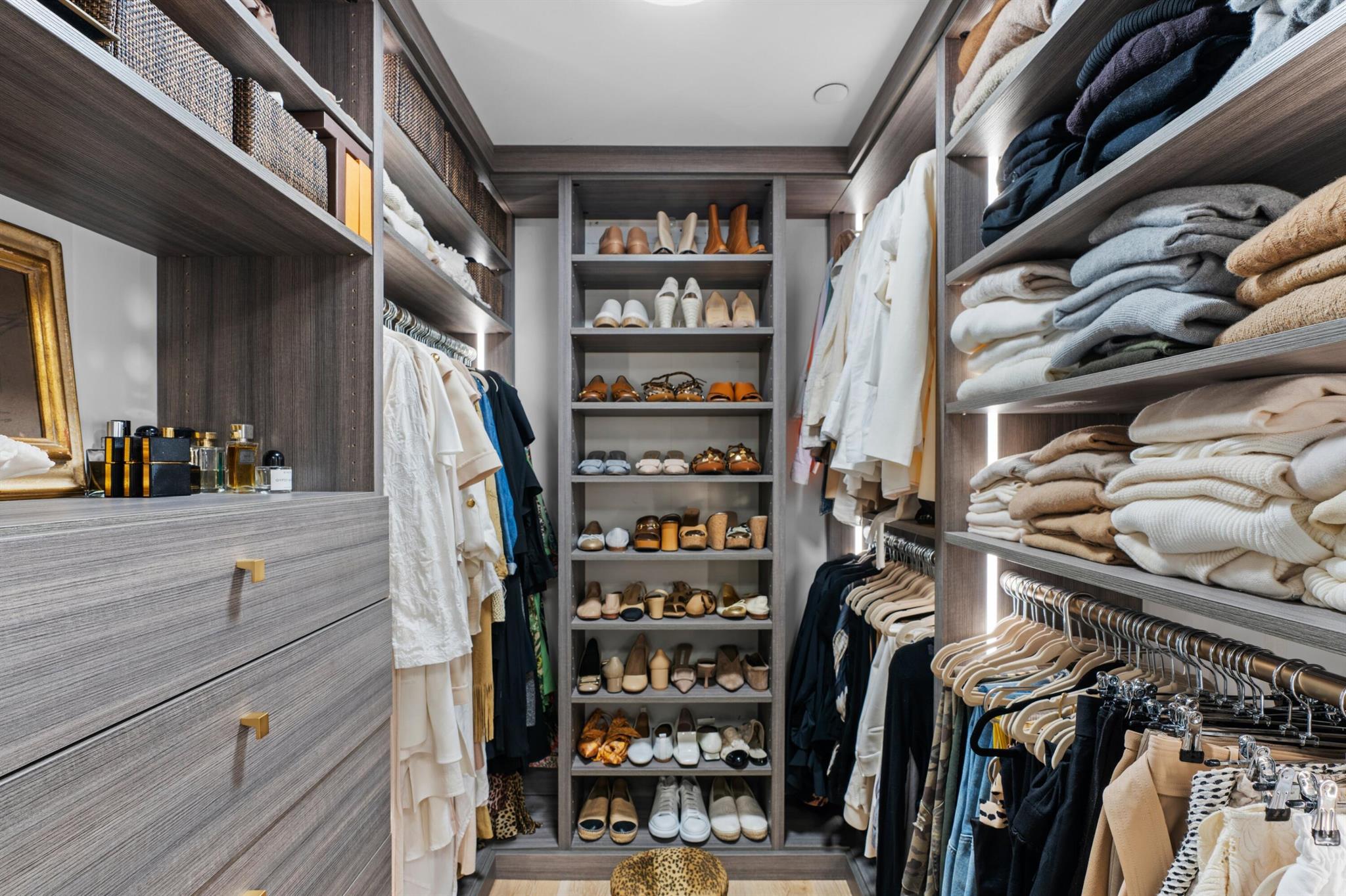 PALM BEACH HAMPTON CONDO - Residential