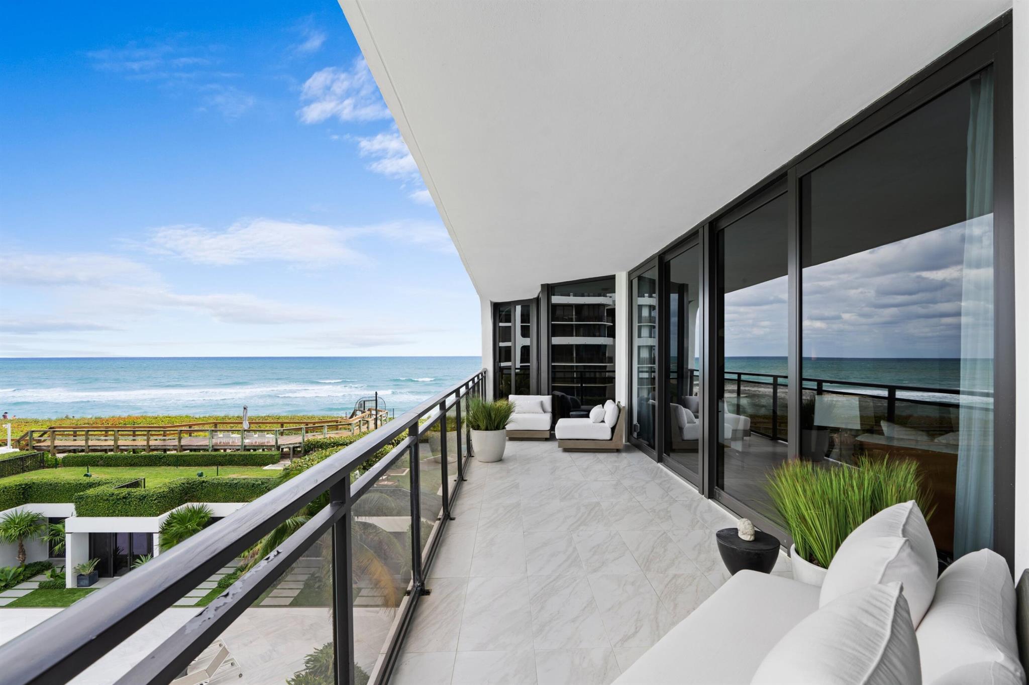 PALM BEACH HAMPTON CONDO - Residential