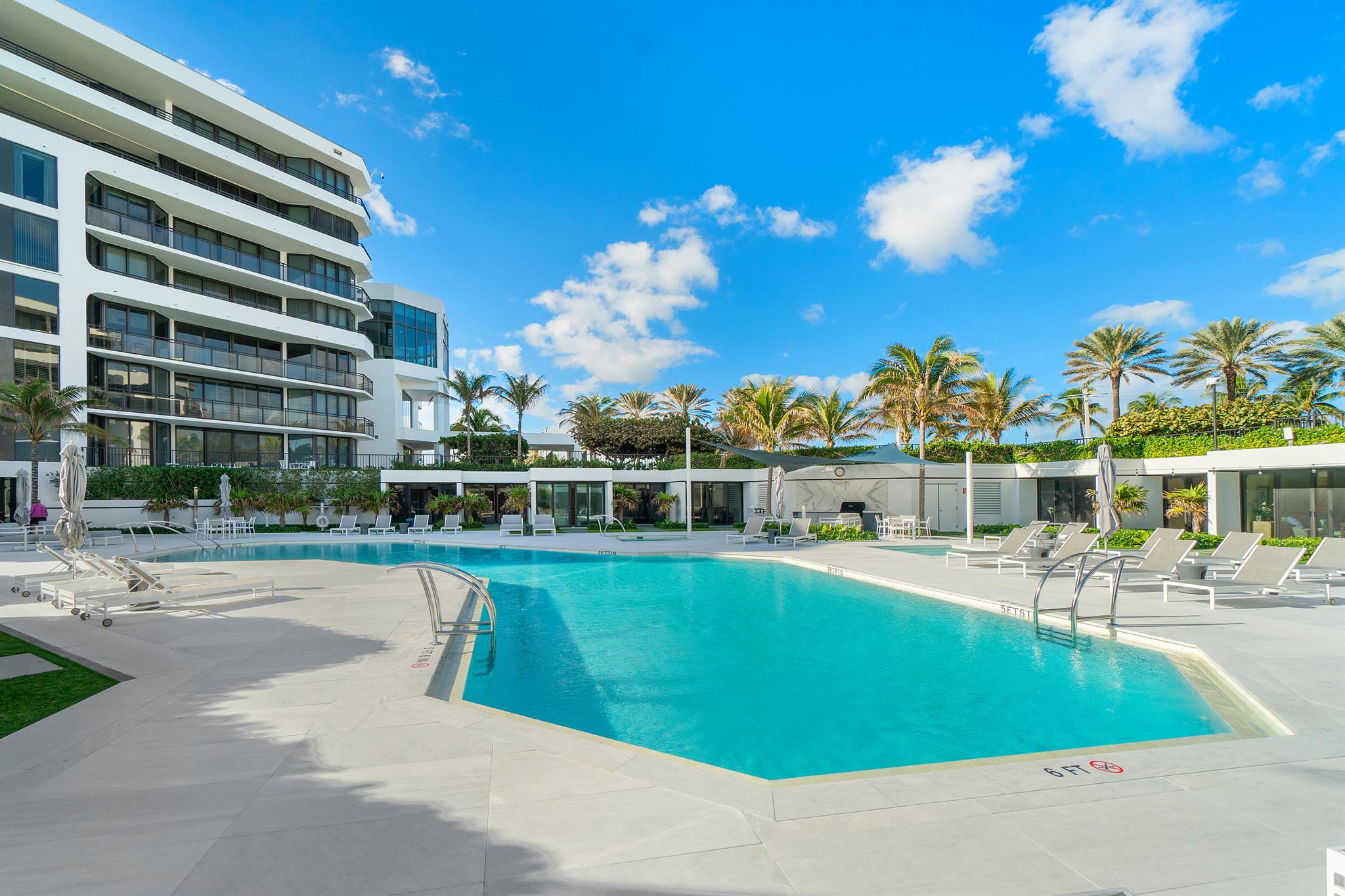 PALM BEACH HAMPTON CONDO - Residential