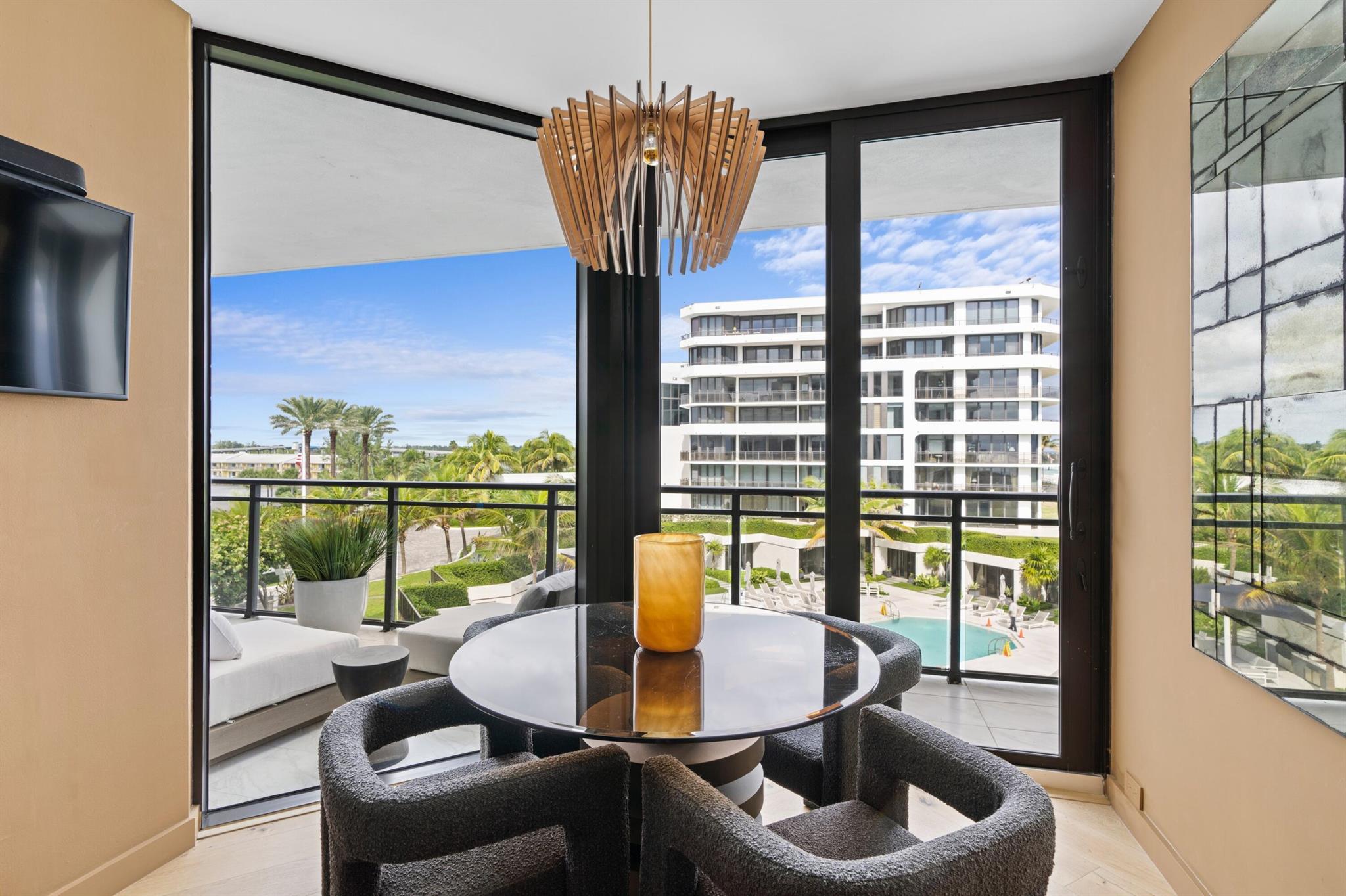 PALM BEACH HAMPTON CONDO - Residential