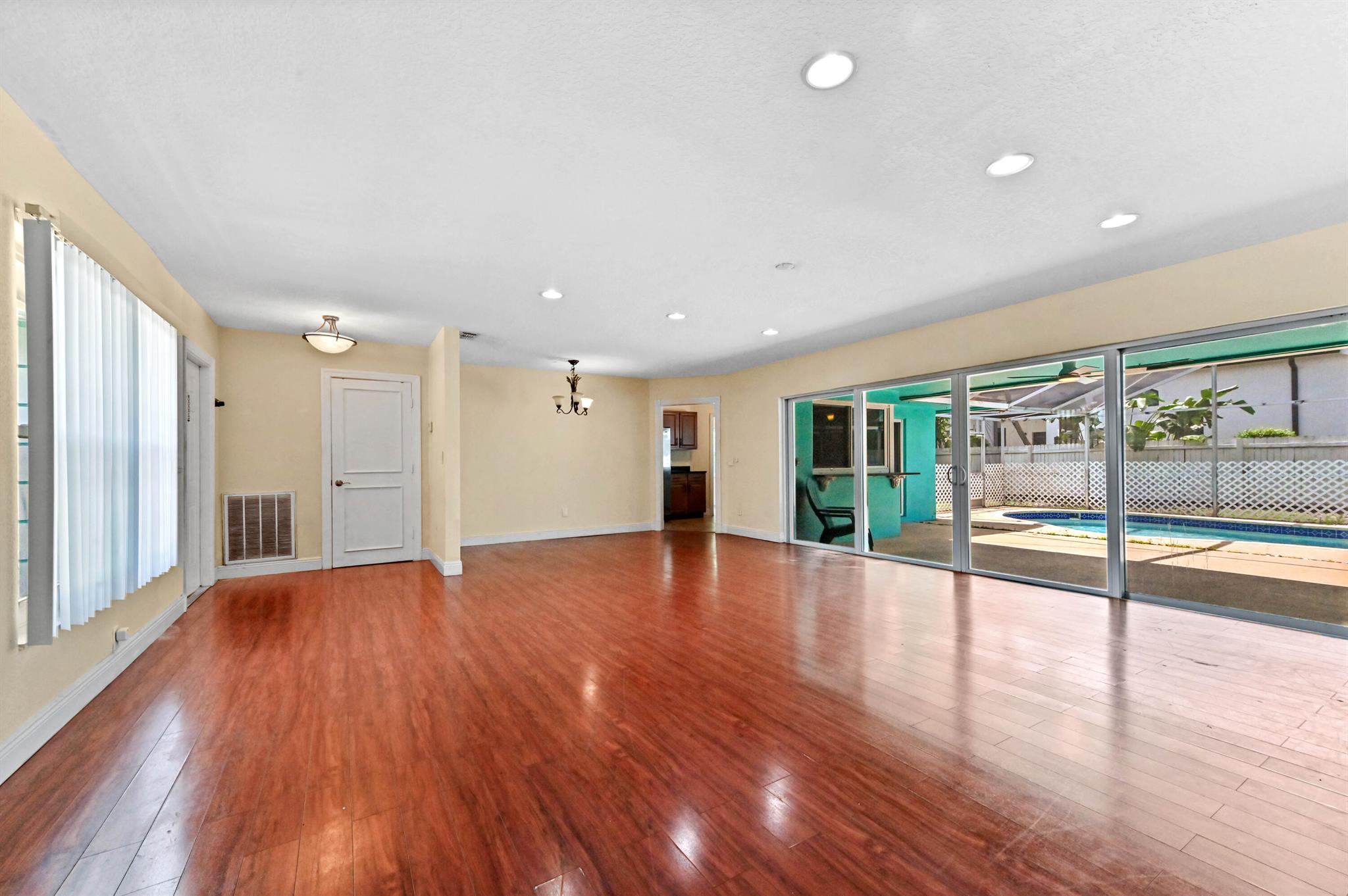 10332 Dorchester Drive