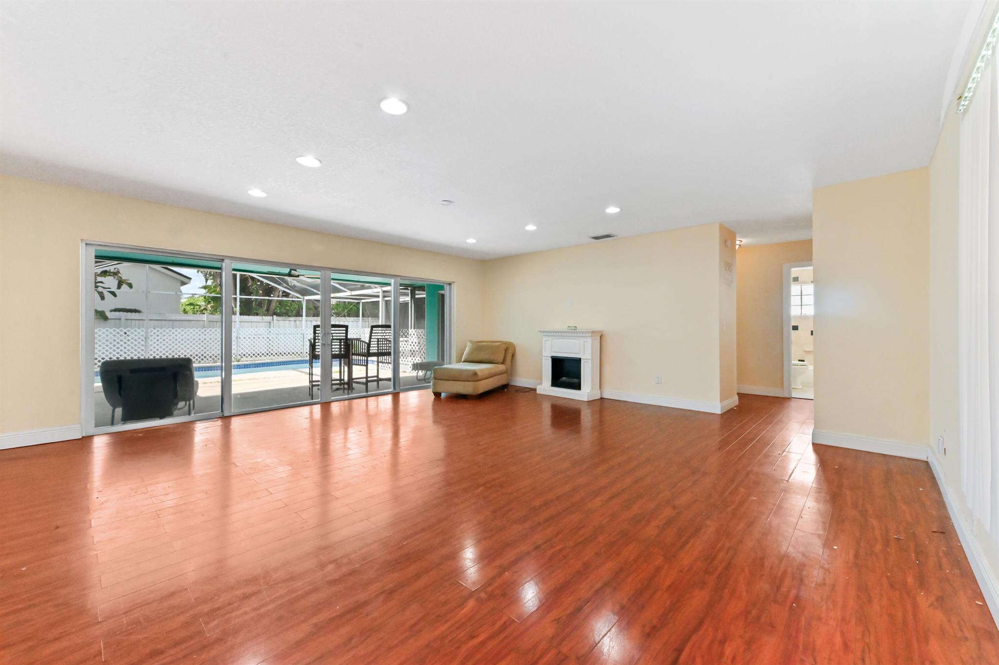 10332 Dorchester Drive
