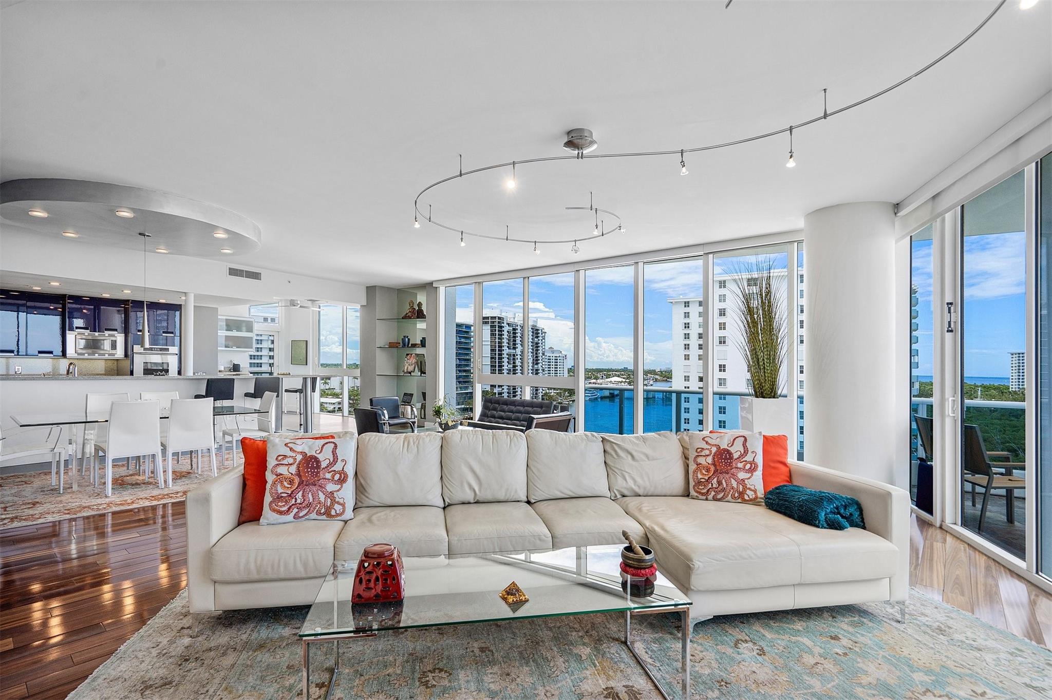 Fort Lauderdale, Florida, 33304, United States, 3 Bedrooms Bedrooms, ,4 BathroomsBathrooms,Residential,Active,1943730