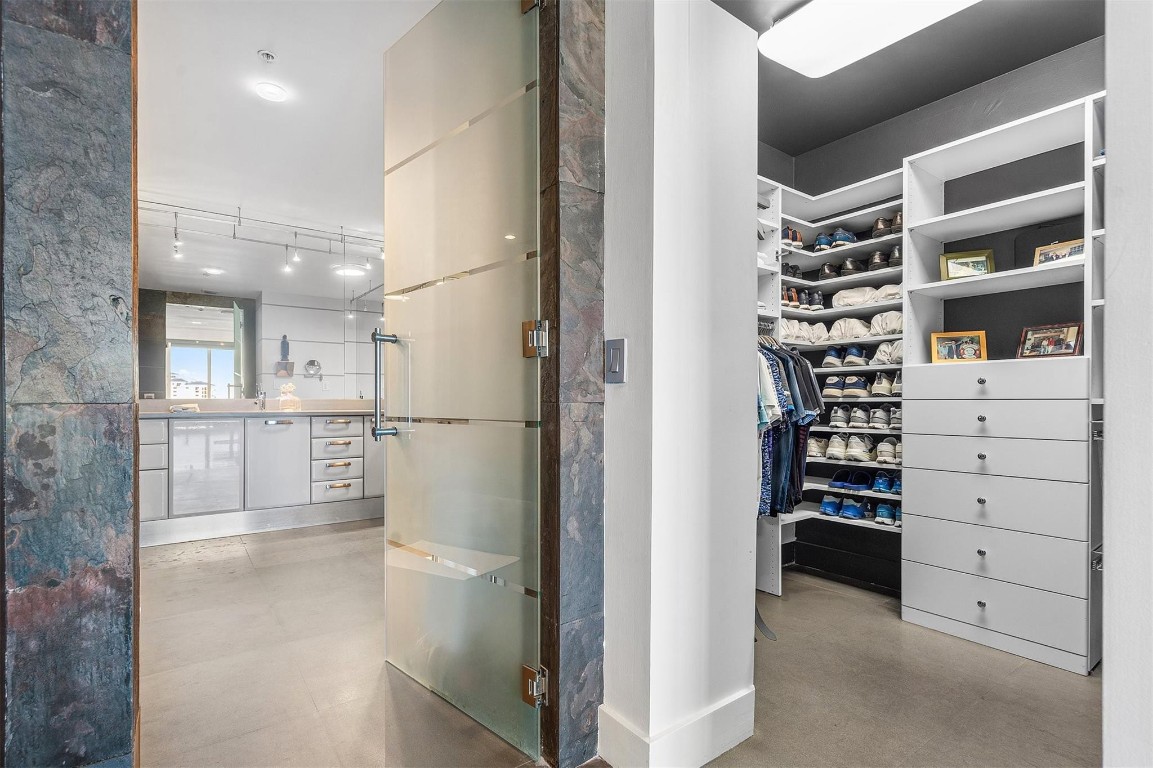 Fort Lauderdale, Florida, 33304, United States, 3 Bedrooms Bedrooms, ,4 BathroomsBathrooms,Residential,Active,1943730