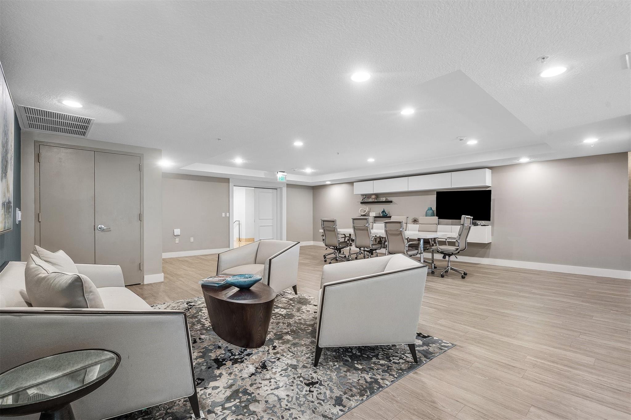 Fort Lauderdale, Florida, 33304, United States, 3 Bedrooms Bedrooms, ,4 BathroomsBathrooms,Residential,Active,1943730