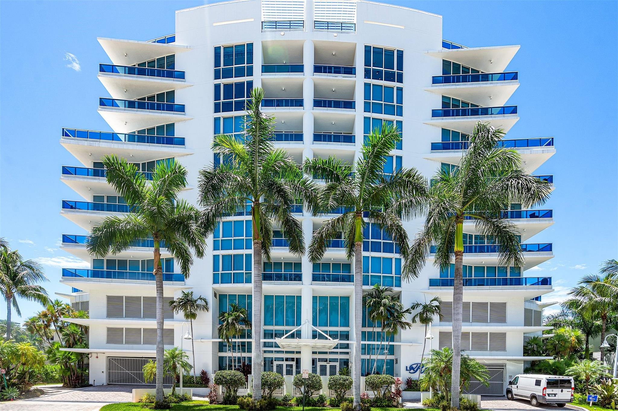 715 Bayshore Dr 1004