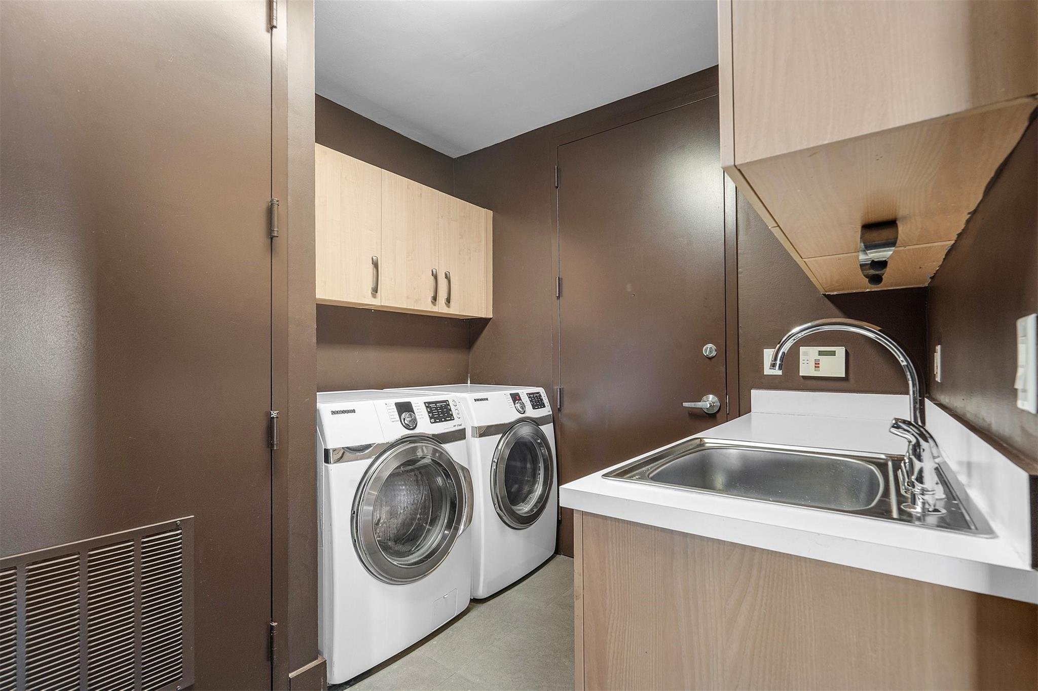 Fort Lauderdale, Florida, 33304, United States, 3 Bedrooms Bedrooms, ,4 BathroomsBathrooms,Residential,Active,1943730