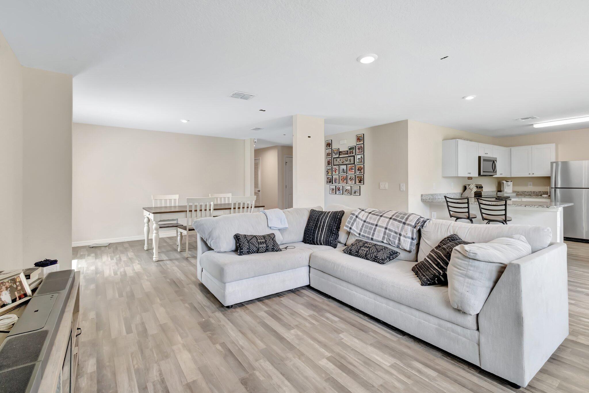 LAKEWOOD PARK UNIT 9 - Residential