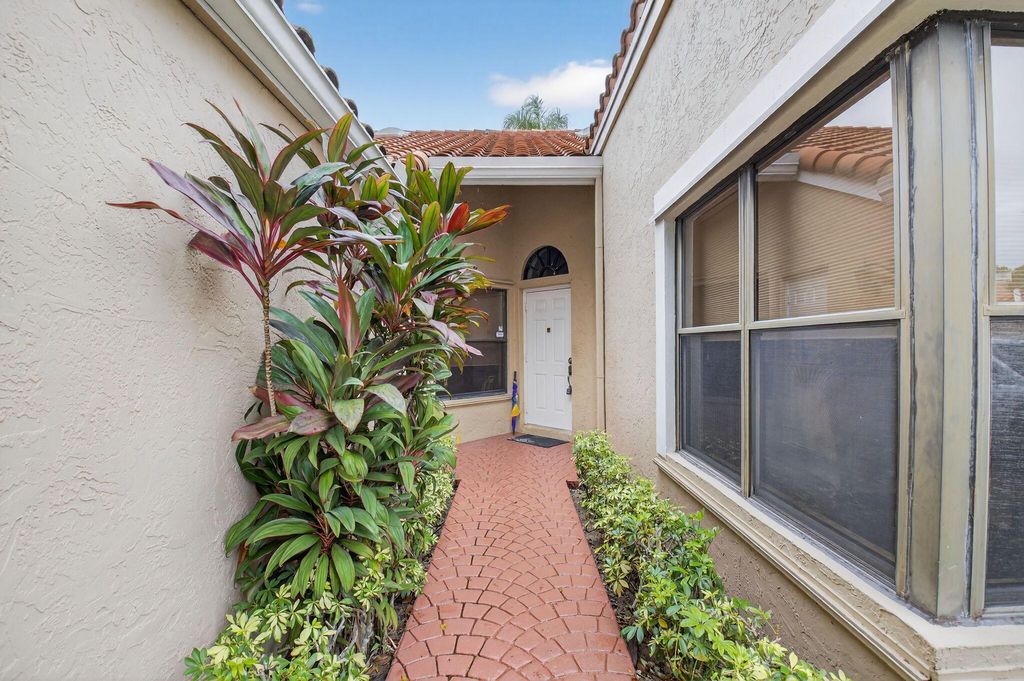 Photo of 22709 Meridiana Drive, Boca Raton, FL 33433 (MLS # R11125537)