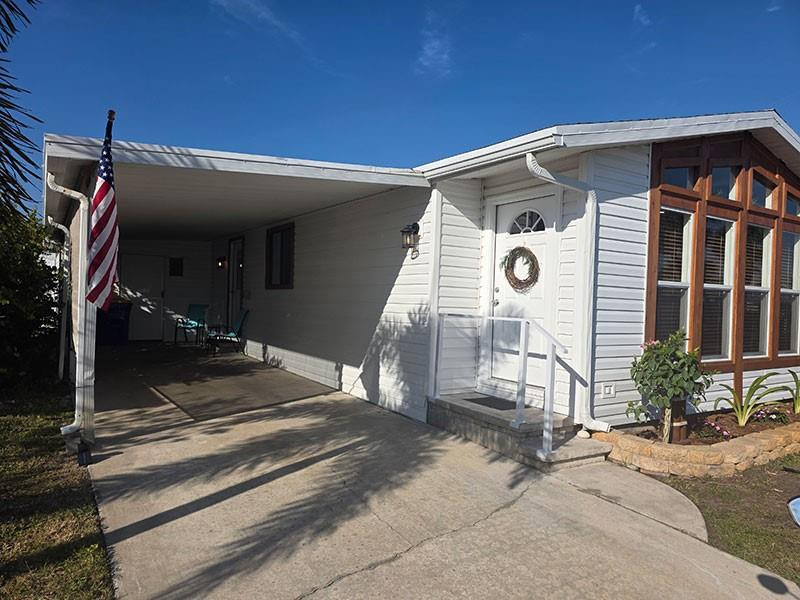 4300 SE Saint Lucie Boulevard 70