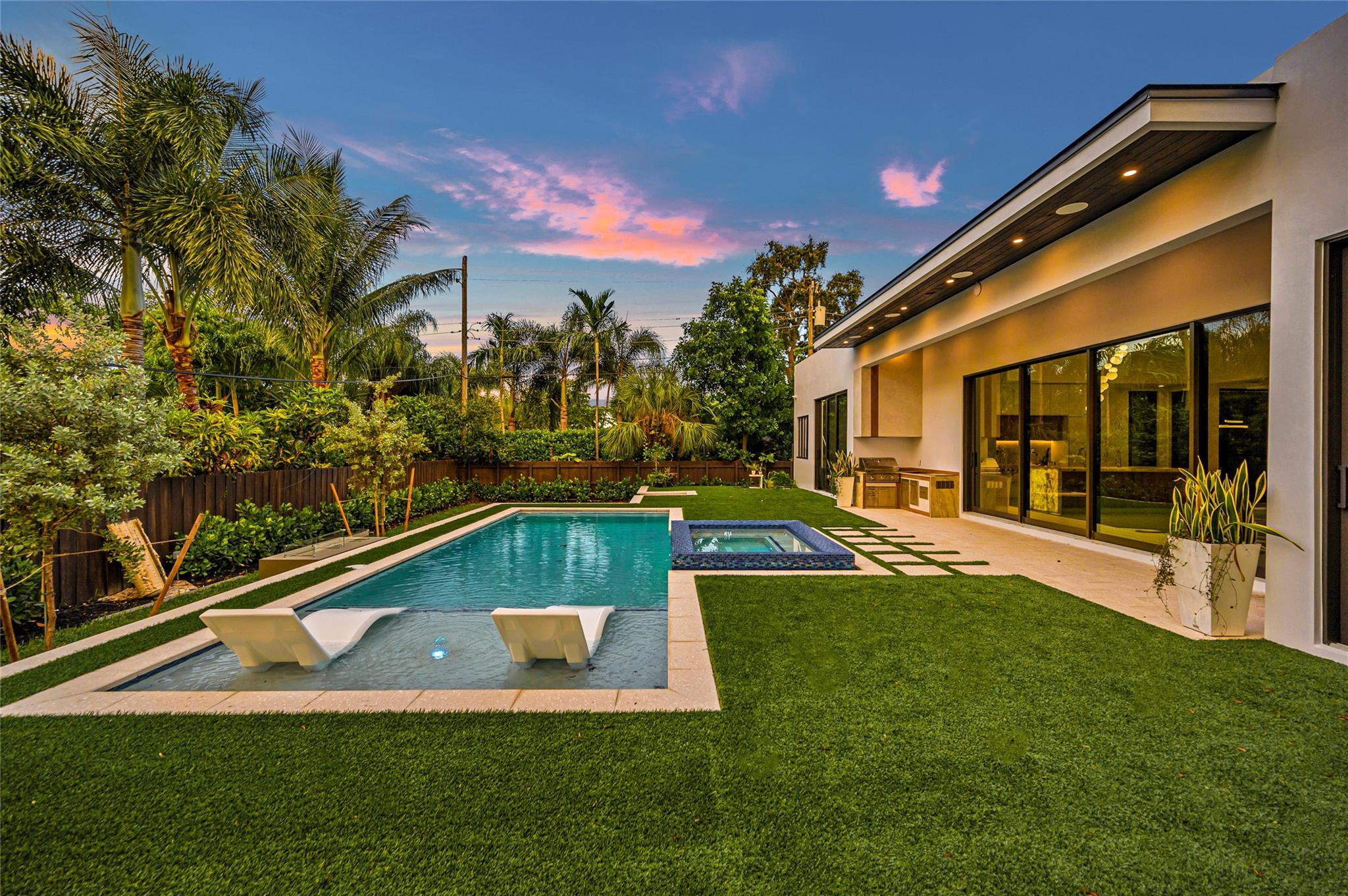 Sunset Manors Amd 27-26 B - Residential