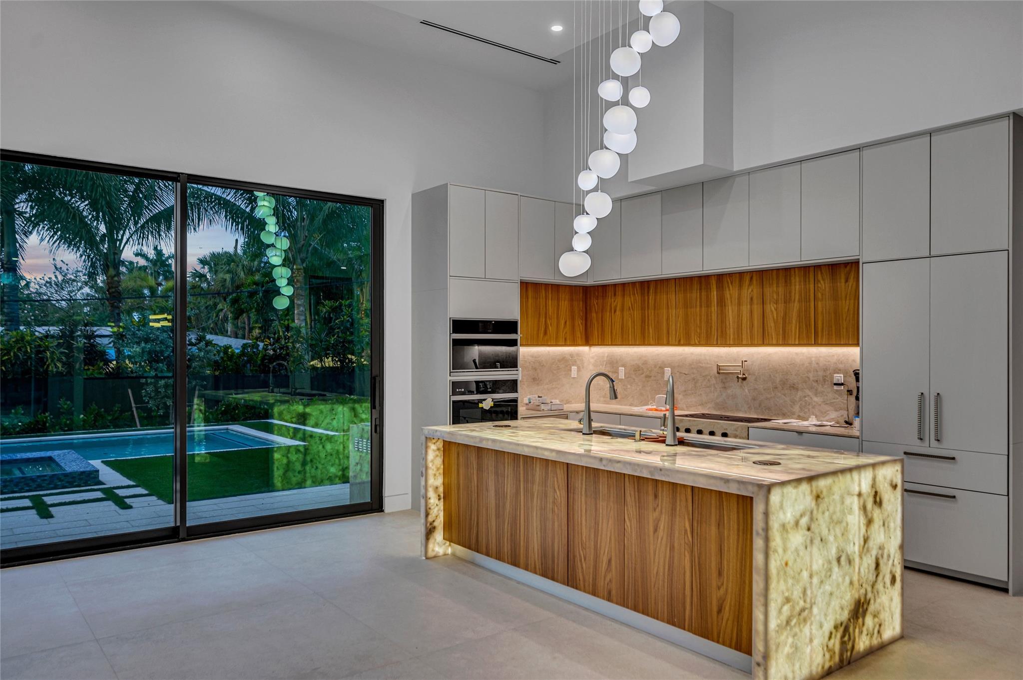 Sunset Manors Amd 27-26 B - Residential