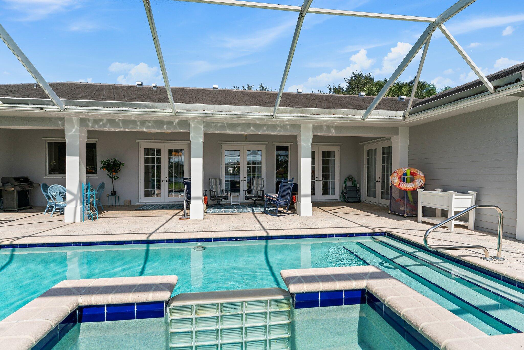 RIVER RIDGE - Residential