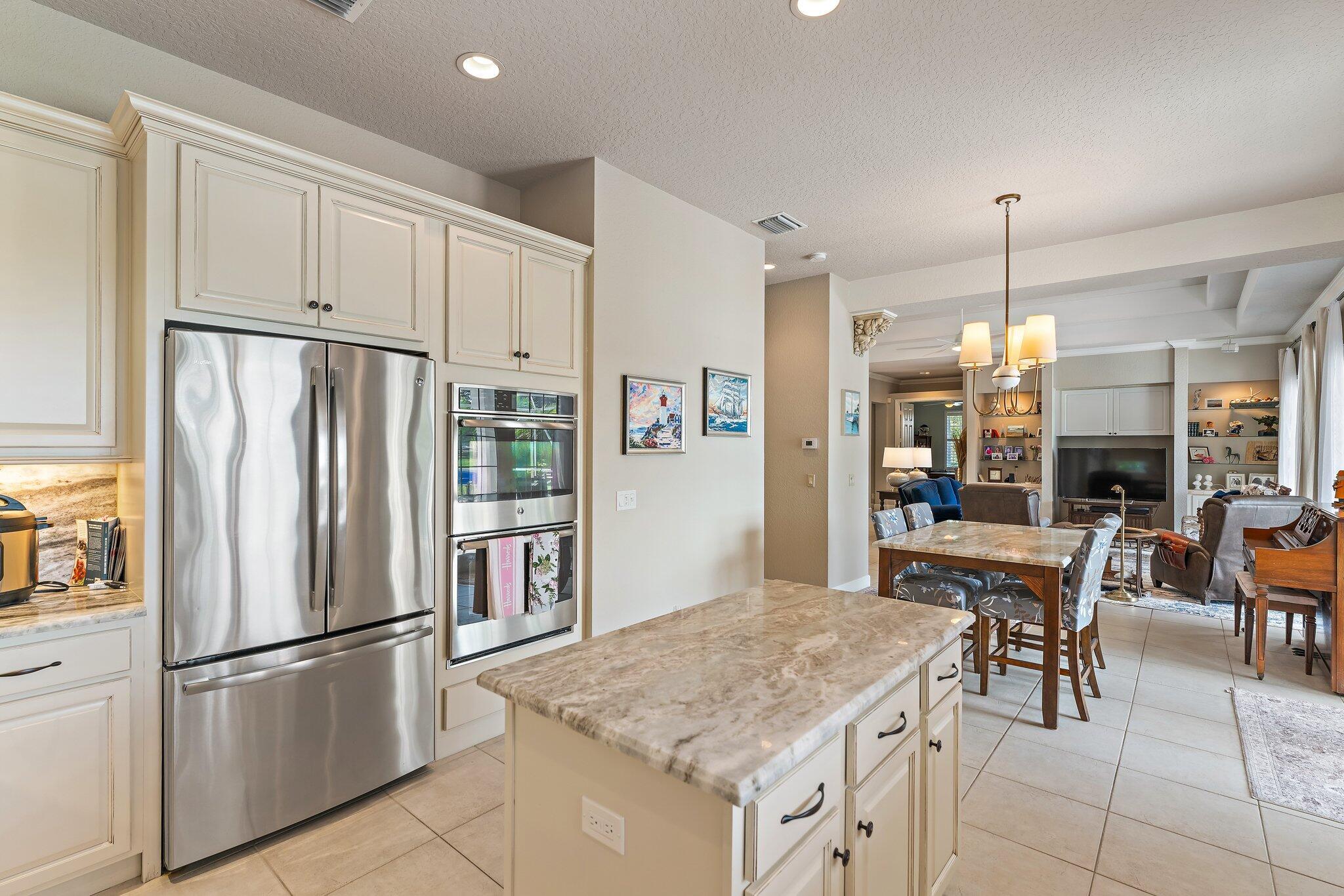 RIVER RIDGE - Residential