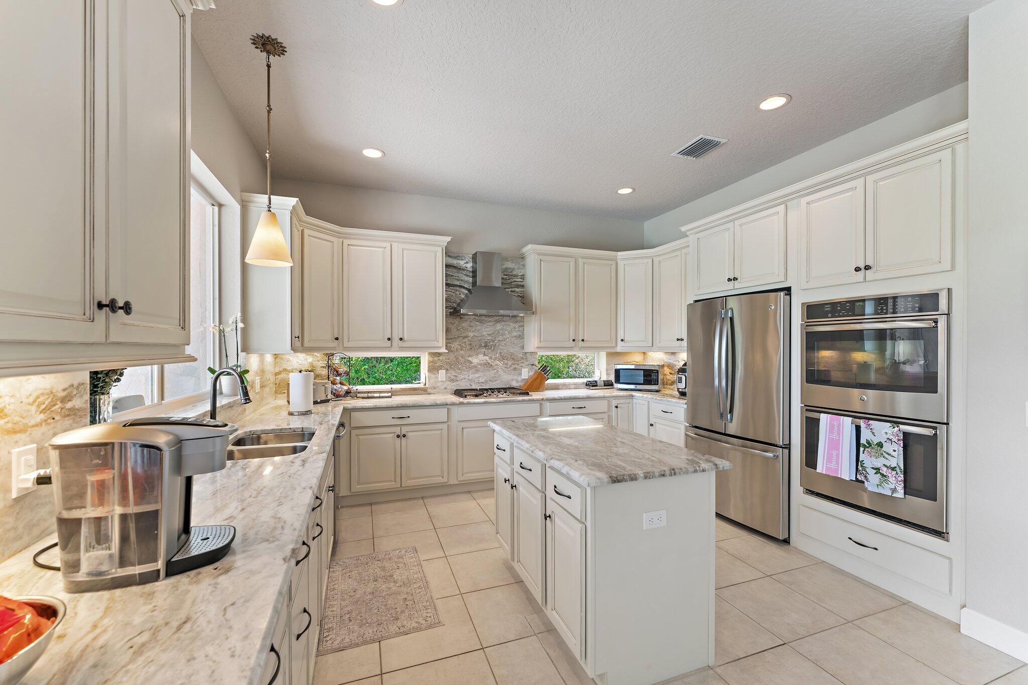 RIVER RIDGE - Residential