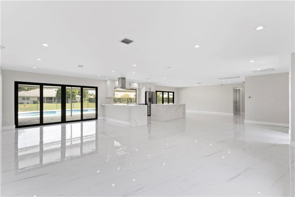 Atlantis City 12 - Residential