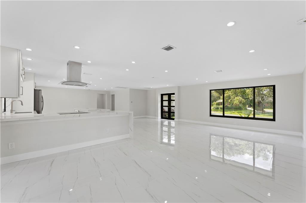 Atlantis City 12 - Residential