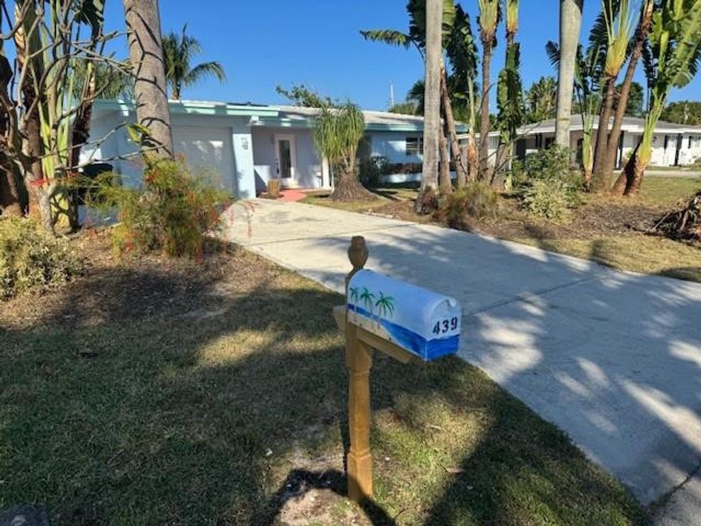 Photo of 439 NE 33rd Street, Boca Raton, FL 33431 (MLS # F10540560)