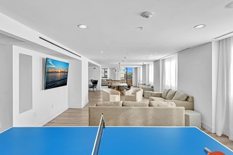 Tiny photo for 110 N Federal Highway #1113, Fort Lauderdale, FL 33301 (MLS # B26036504)