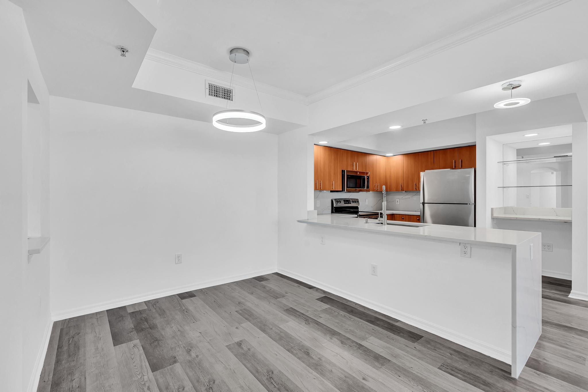 110 N Federal Highway 1113