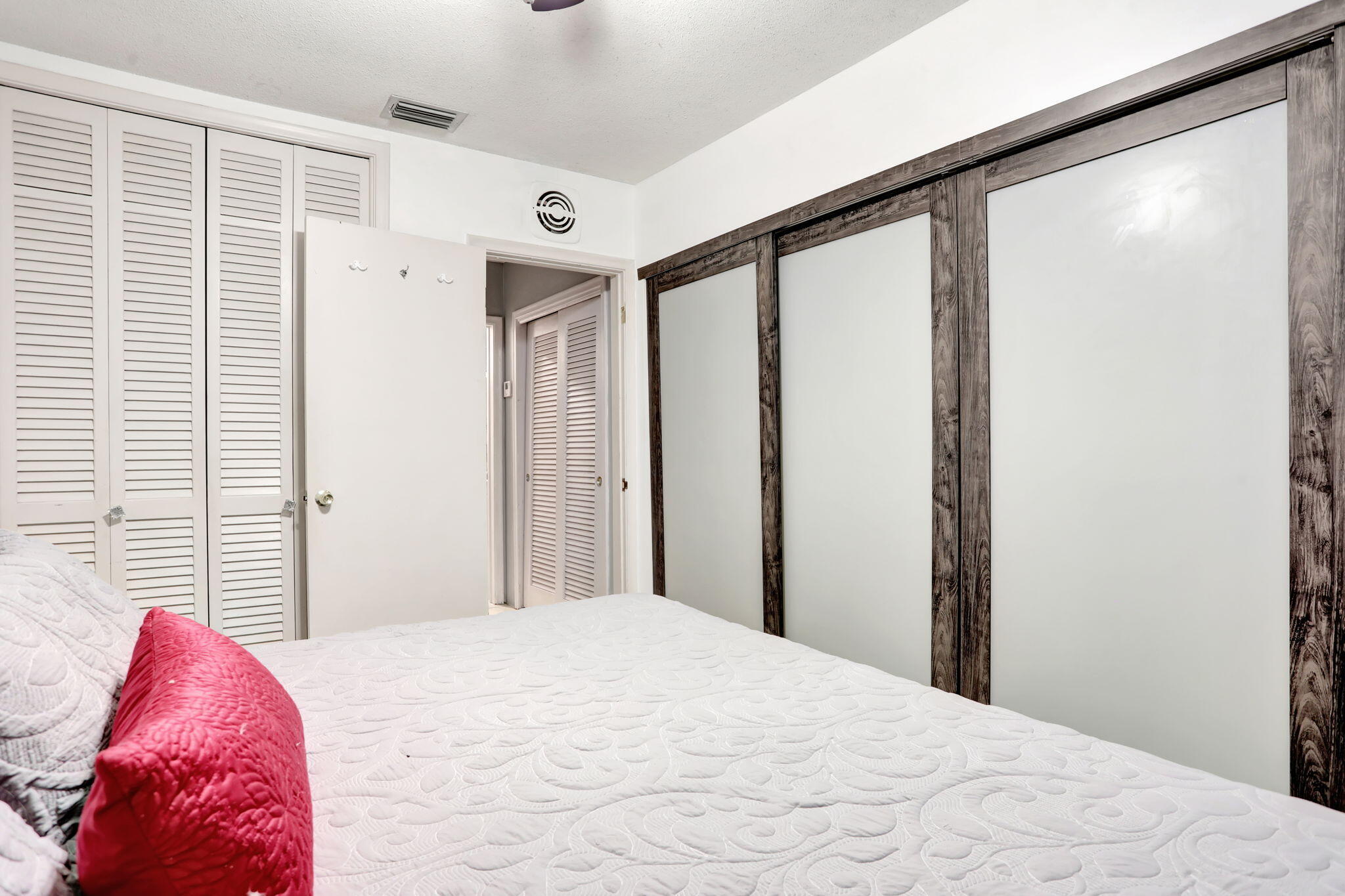 VENETIAN PARK GARDENS CONDO - Residential