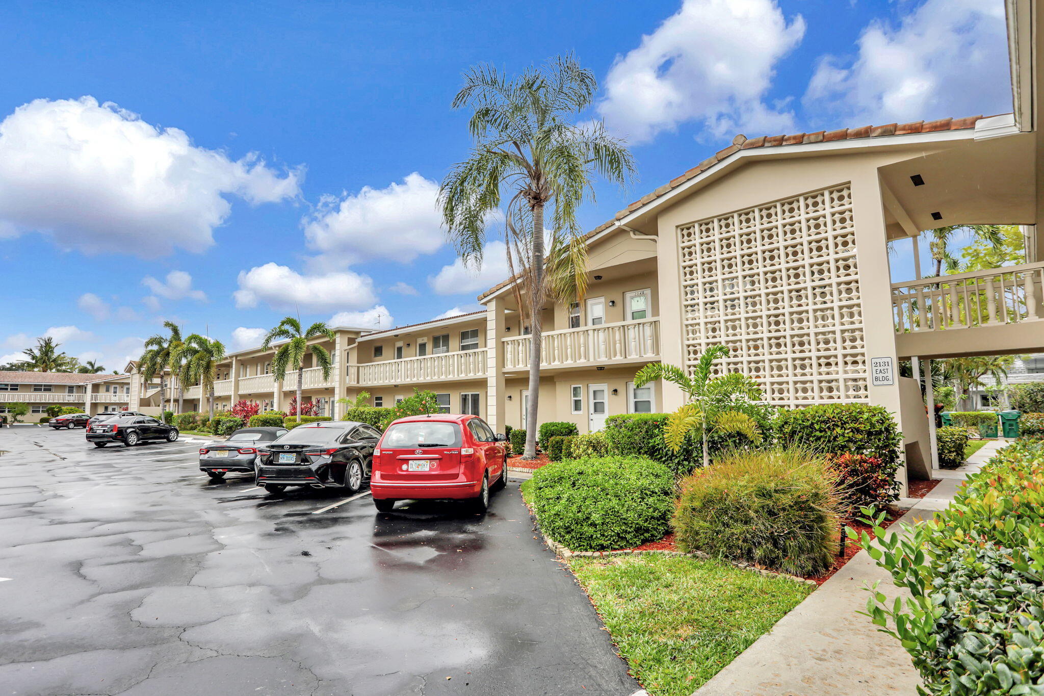 VENETIAN PARK GARDENS CONDO - Residential