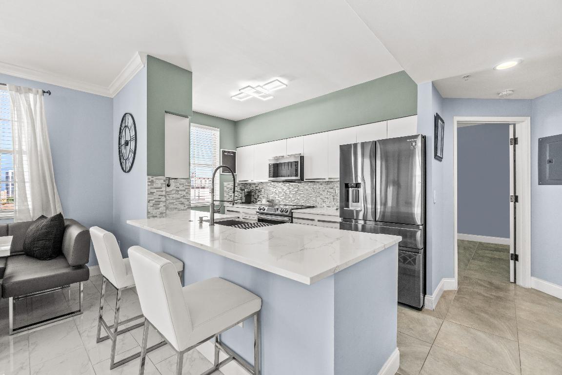 616 Clearwater Park Road 1402