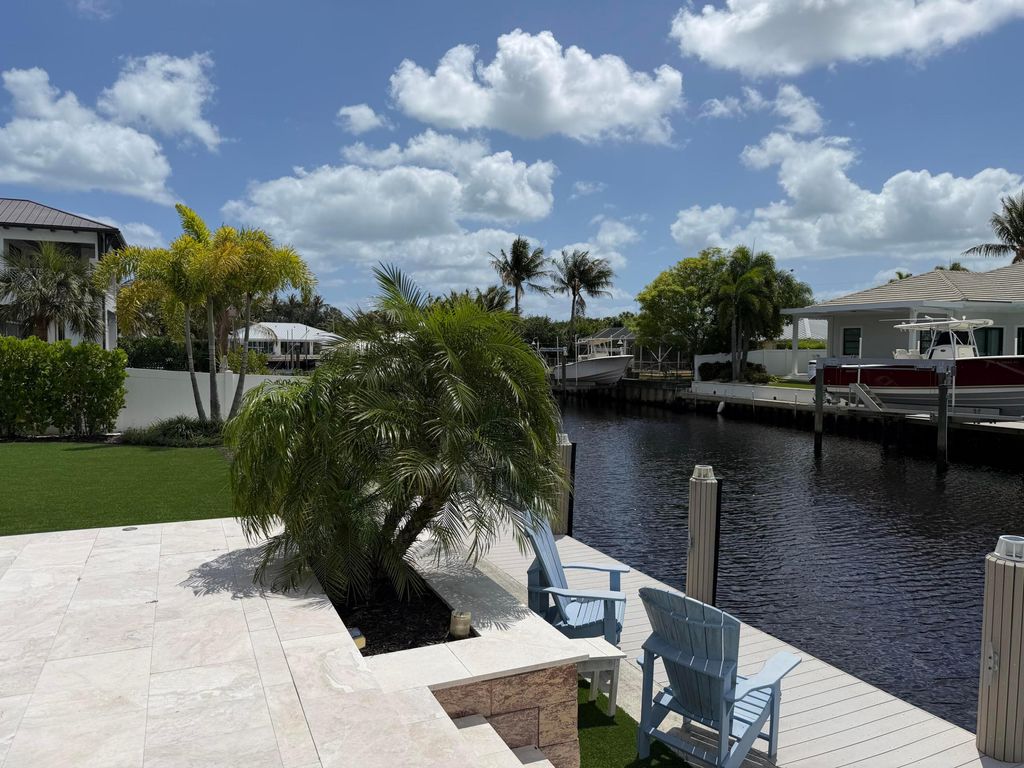 Photo of 16 Leeward Circle, Tequesta, FL 33469 (MLS # R11159757)