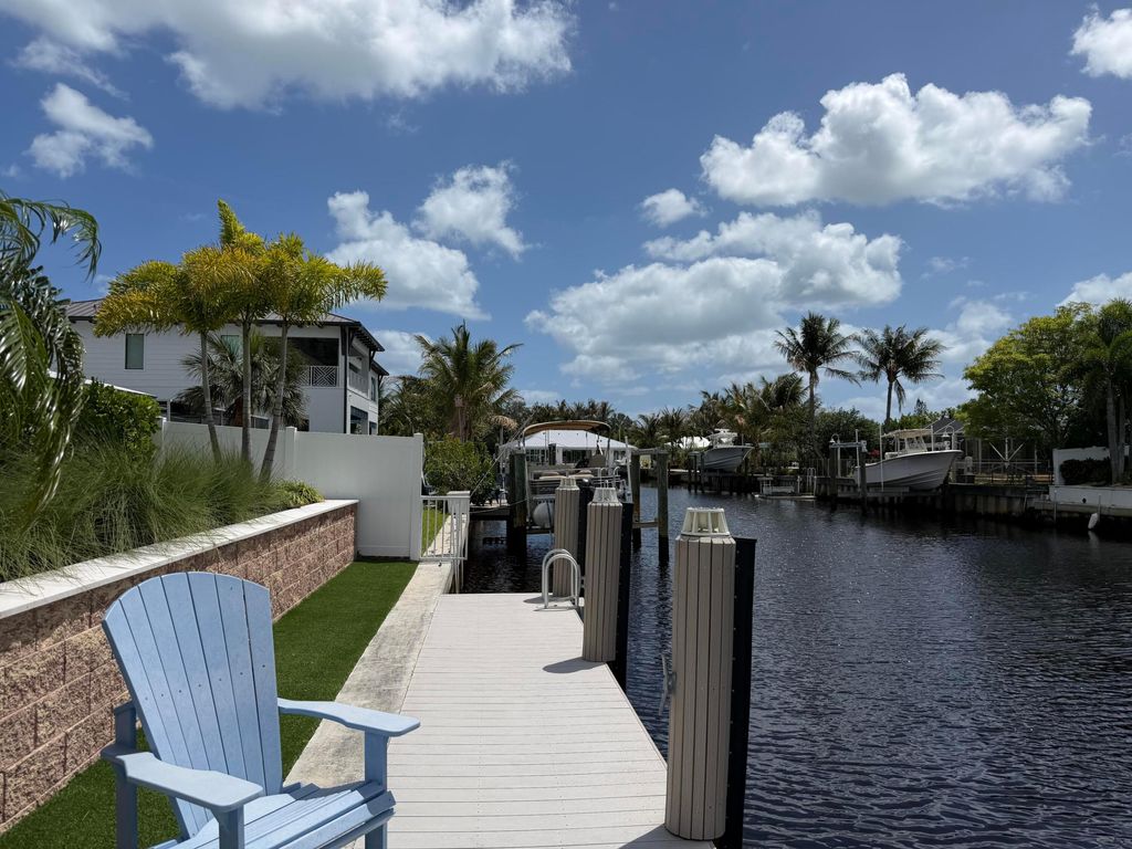 Photo of 16 Leeward Circle, Tequesta, FL 33469 (MLS # R11159757)