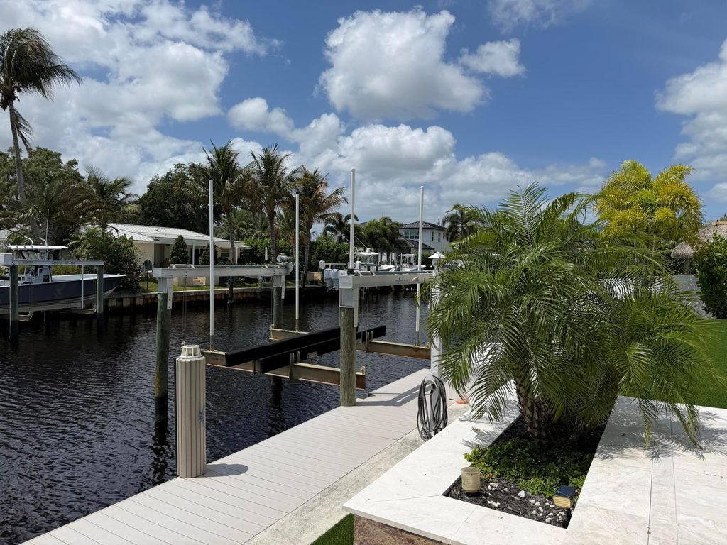 Photo of 16 Leeward Circle, Tequesta, FL 33469 (MLS # R11159757)