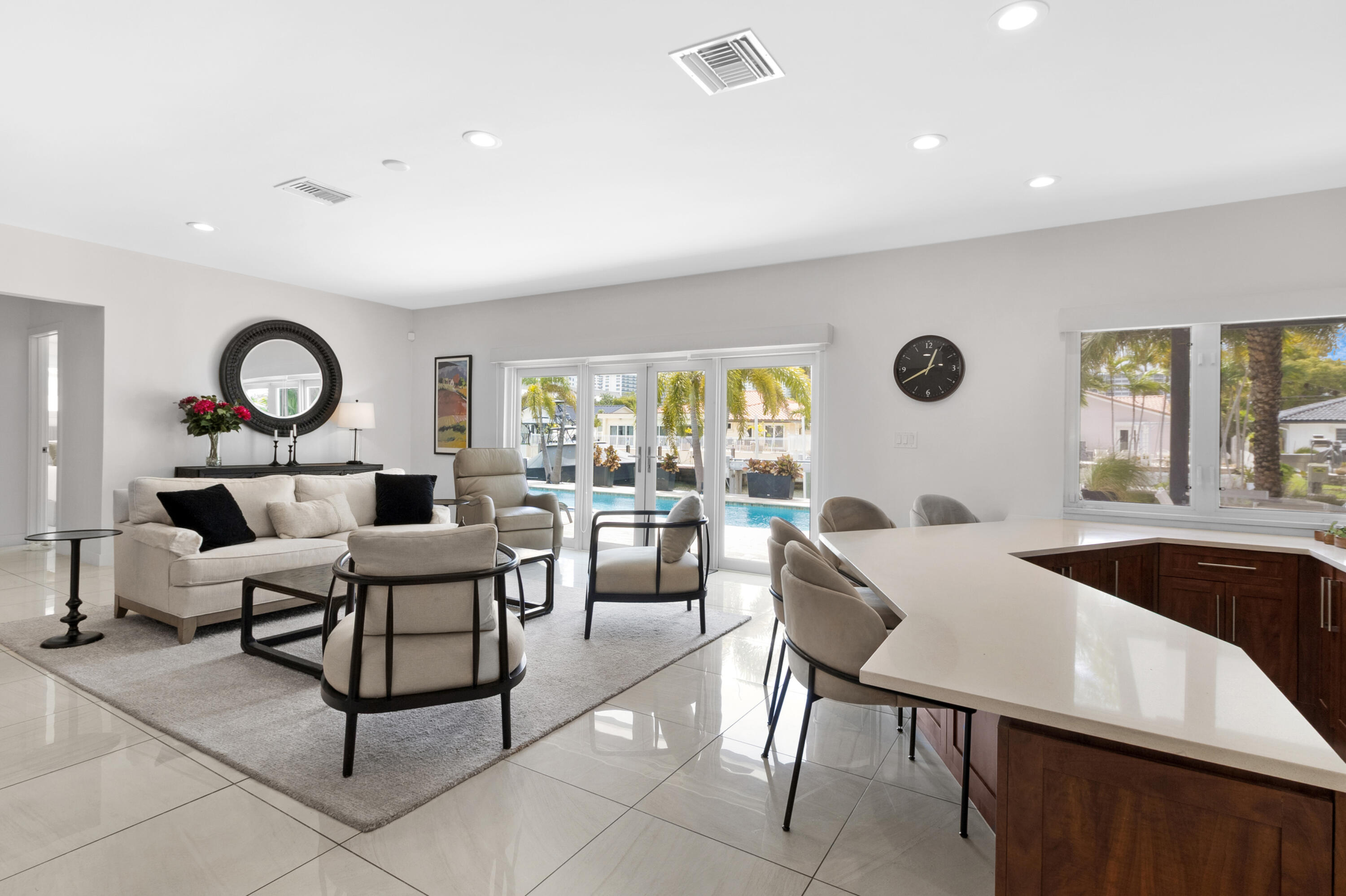 BERMUDA-RIVIERA SUB OF GALT - Residential