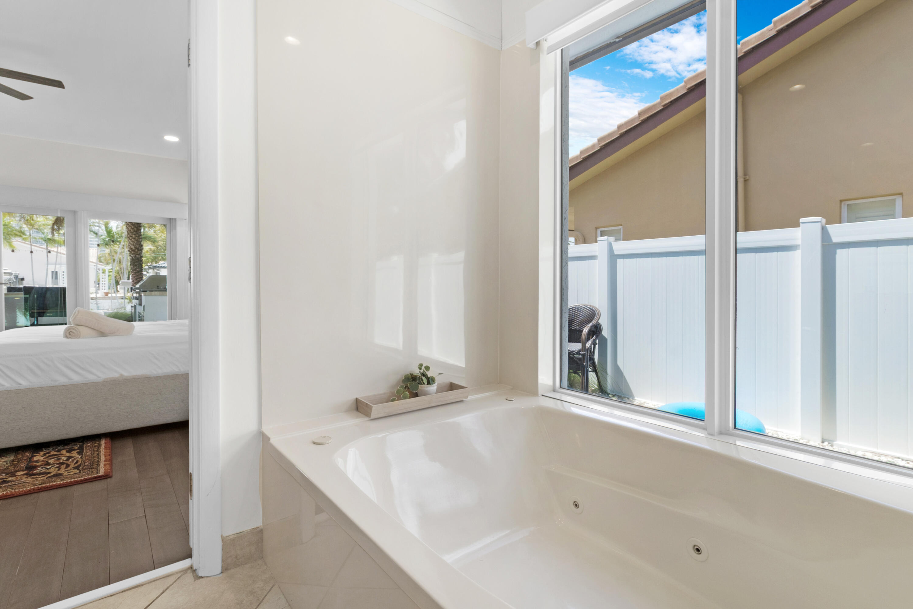 BERMUDA-RIVIERA SUB OF GALT - Residential