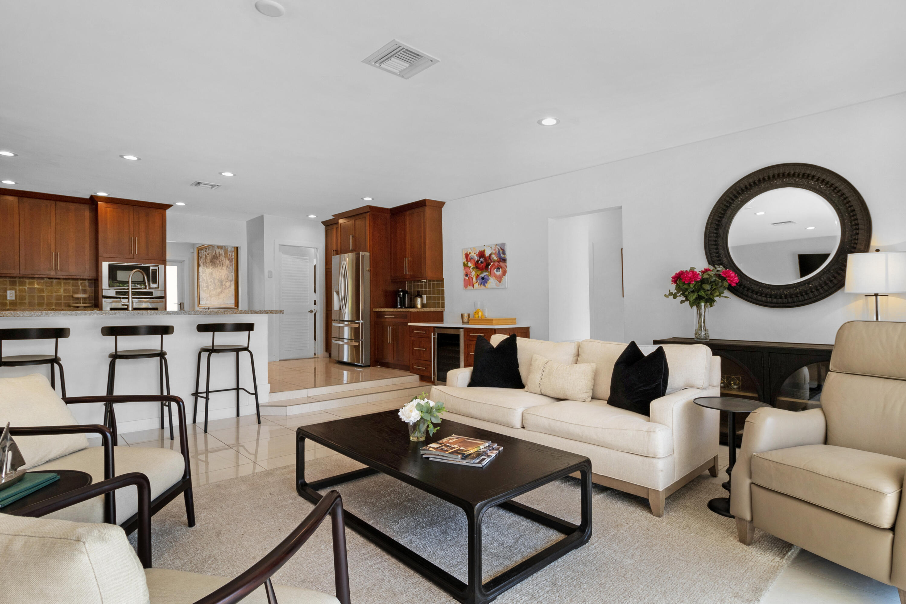 BERMUDA-RIVIERA SUB OF GALT - Residential