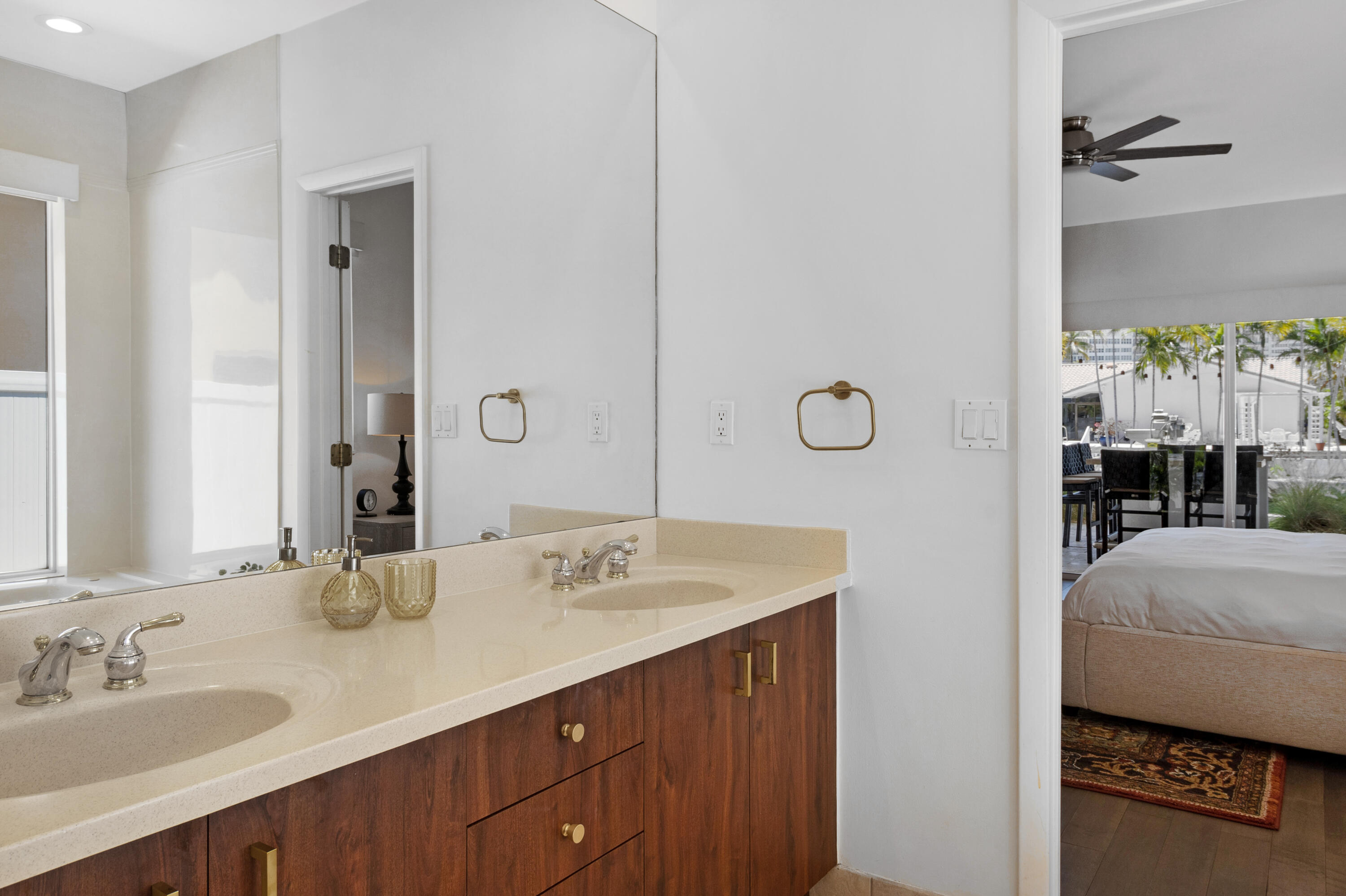 BERMUDA-RIVIERA SUB OF GALT - Residential