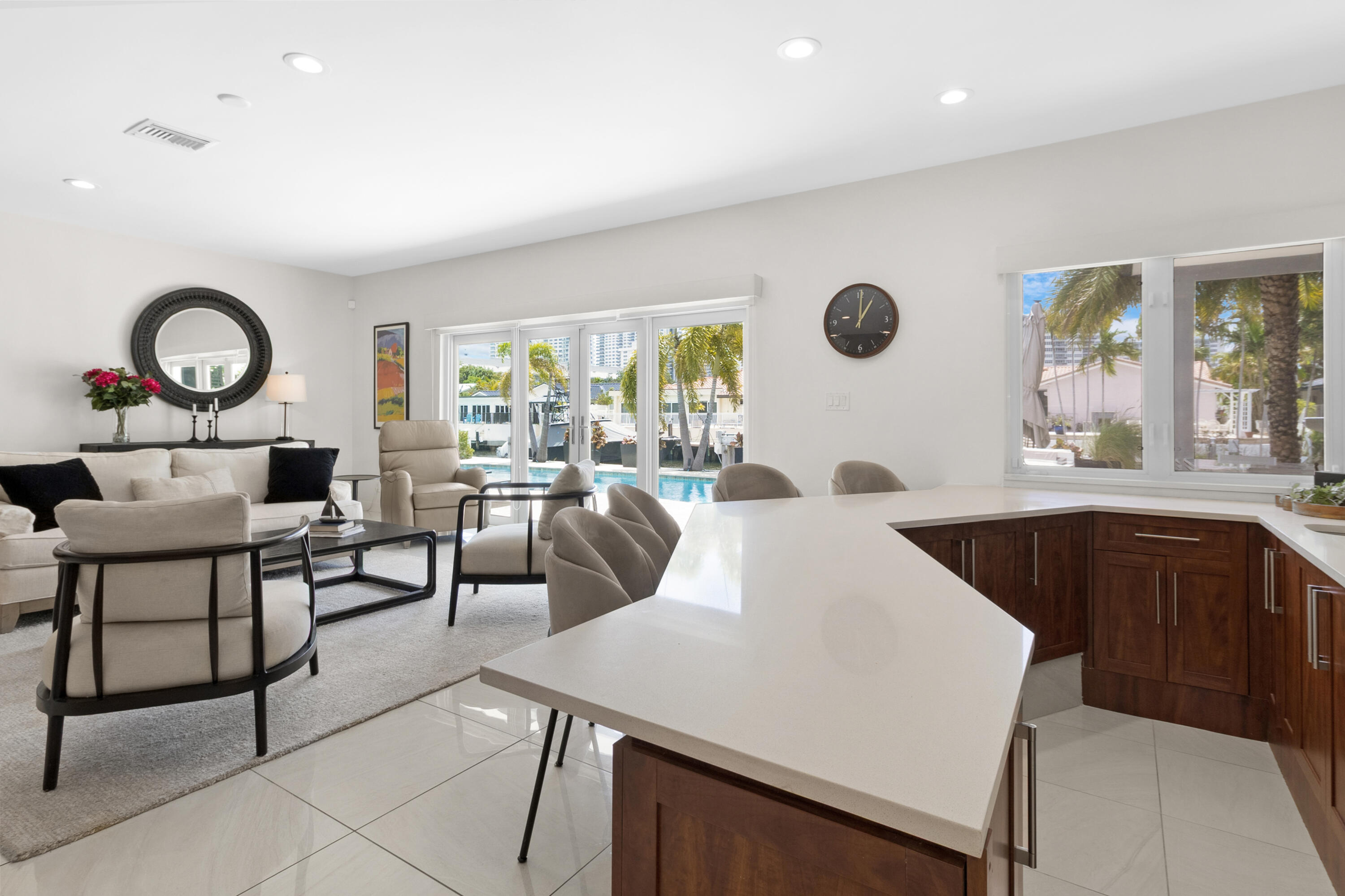 BERMUDA-RIVIERA SUB OF GALT - Residential