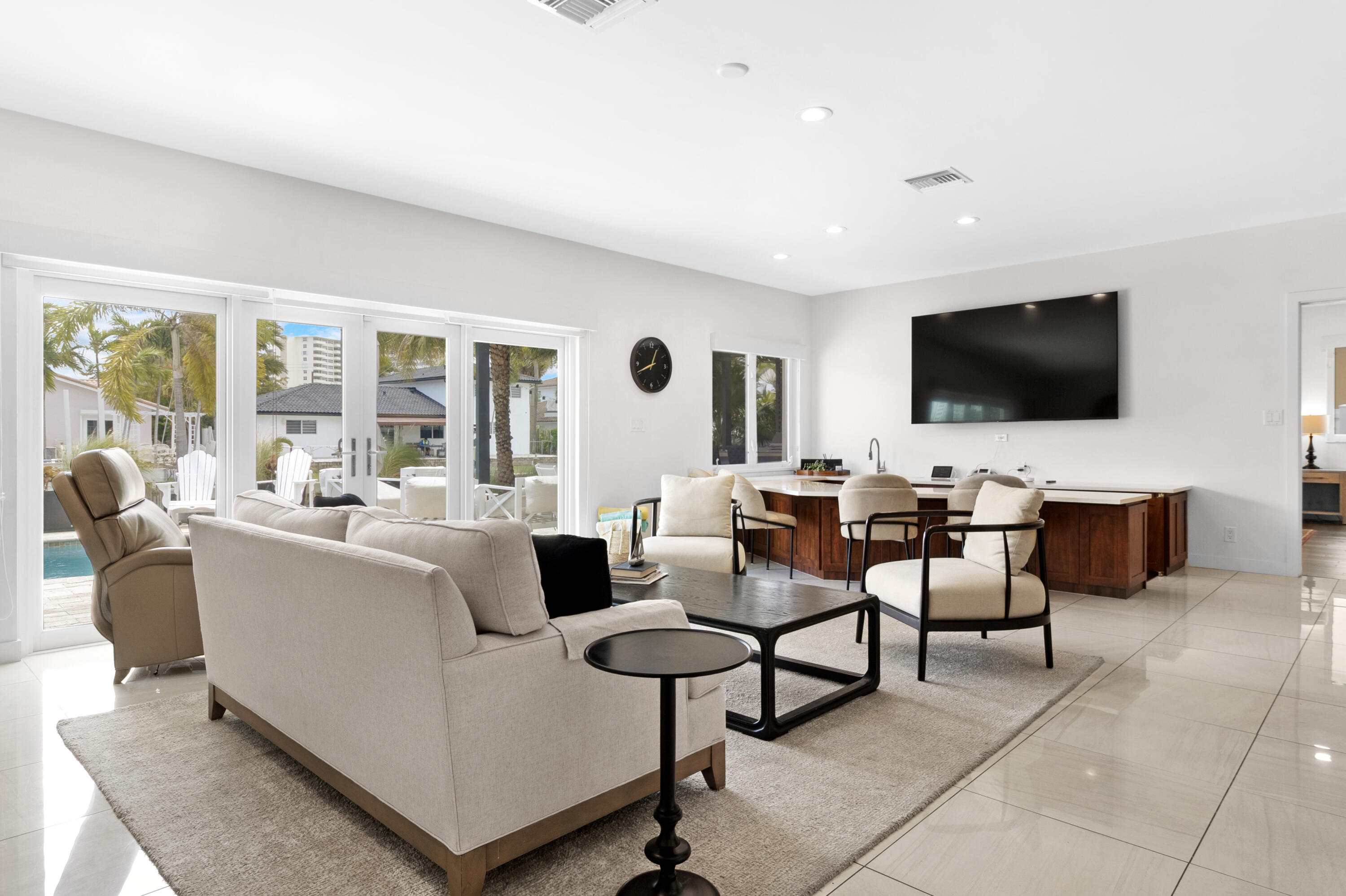 BERMUDA-RIVIERA SUB OF GALT - Residential