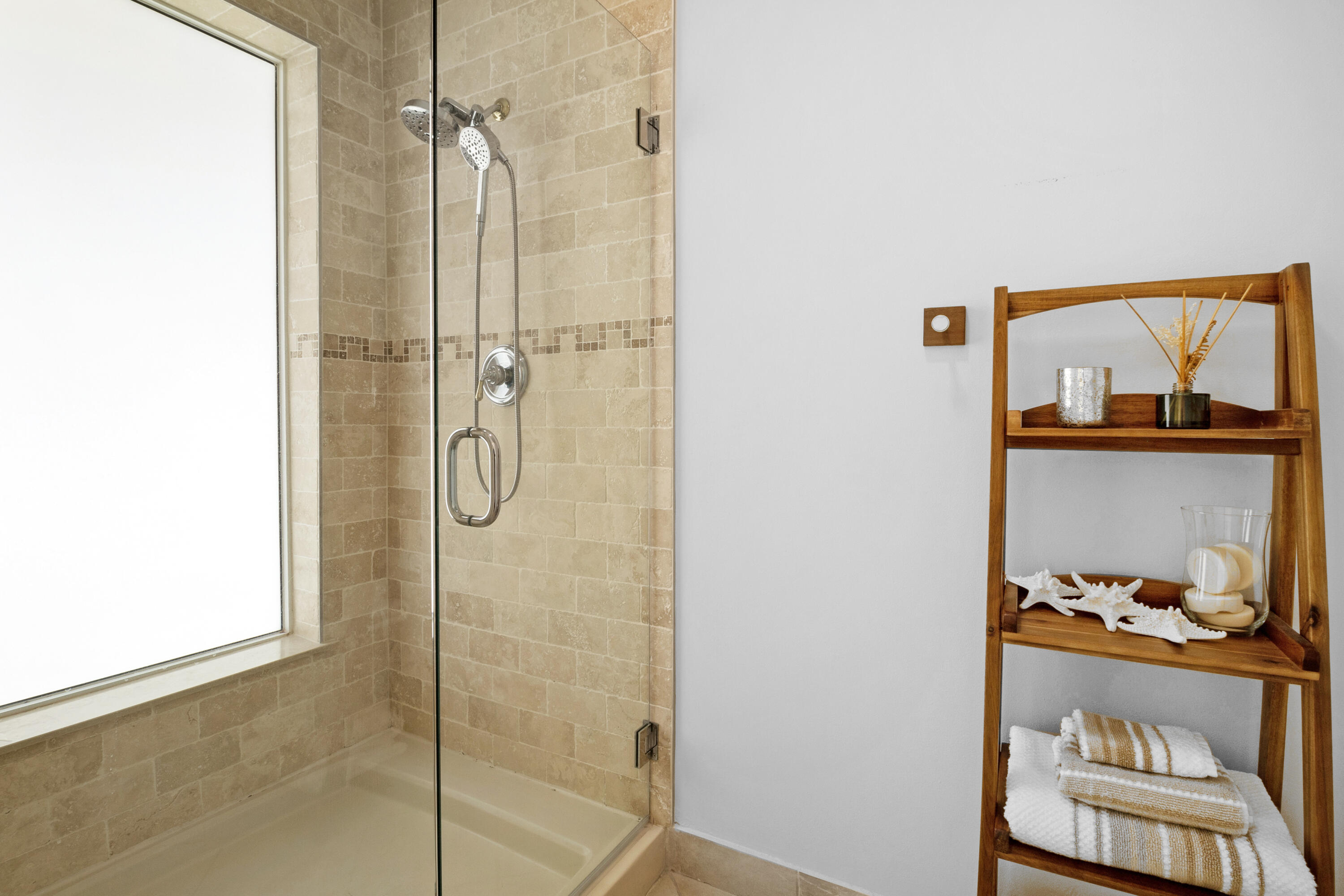 BERMUDA-RIVIERA SUB OF GALT - Residential