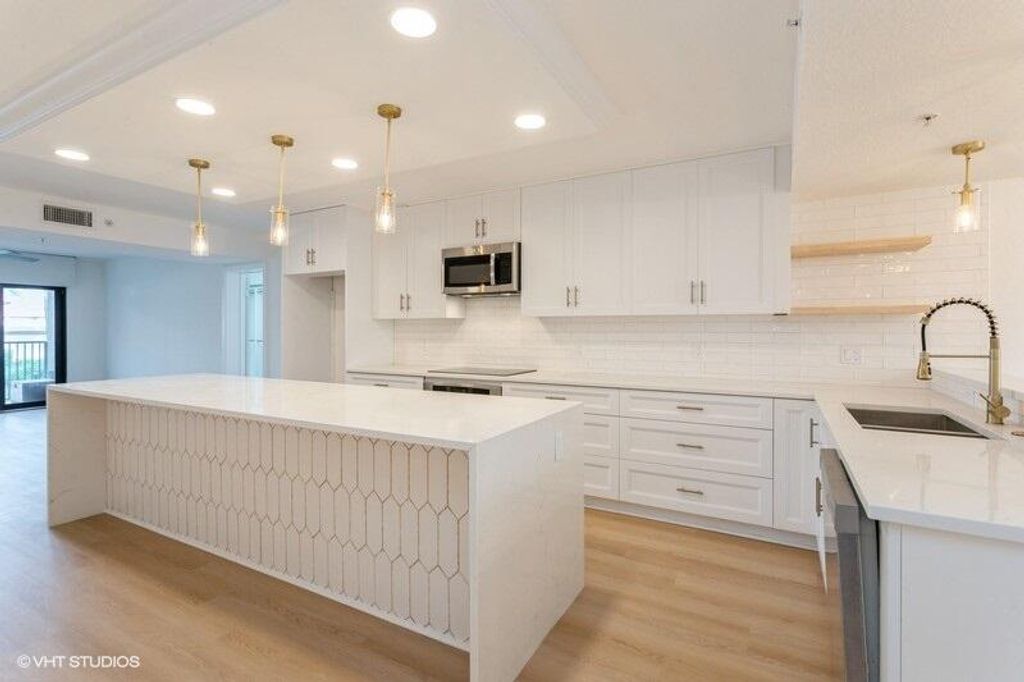 Photo of 601 Seafarer Circle #101, Jupiter, FL 33477 (MLS # R11108996)