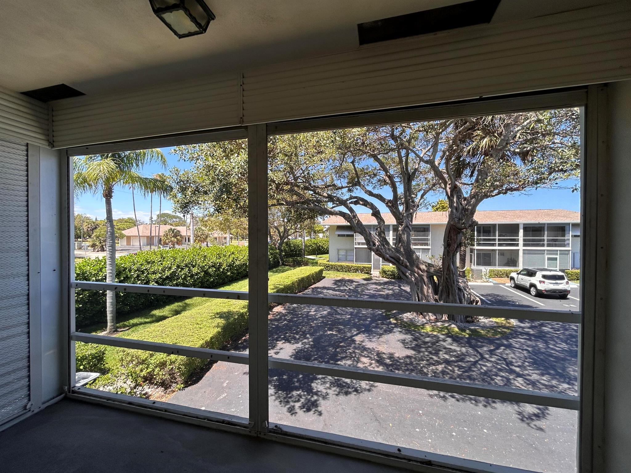 STERLING VILLAGE - Residential Lease