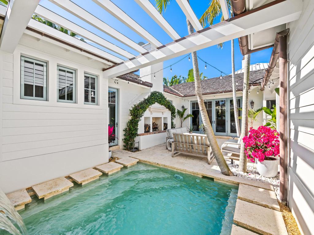 DELRAY BEACH ESPLANADE - Residential
