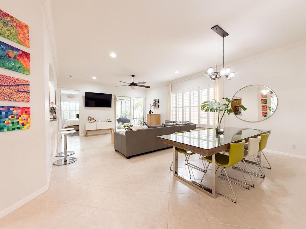 Photo of 167 Isle Verde Way, Palm Beach Gardens, FL 33418 (MLS # R11107982)