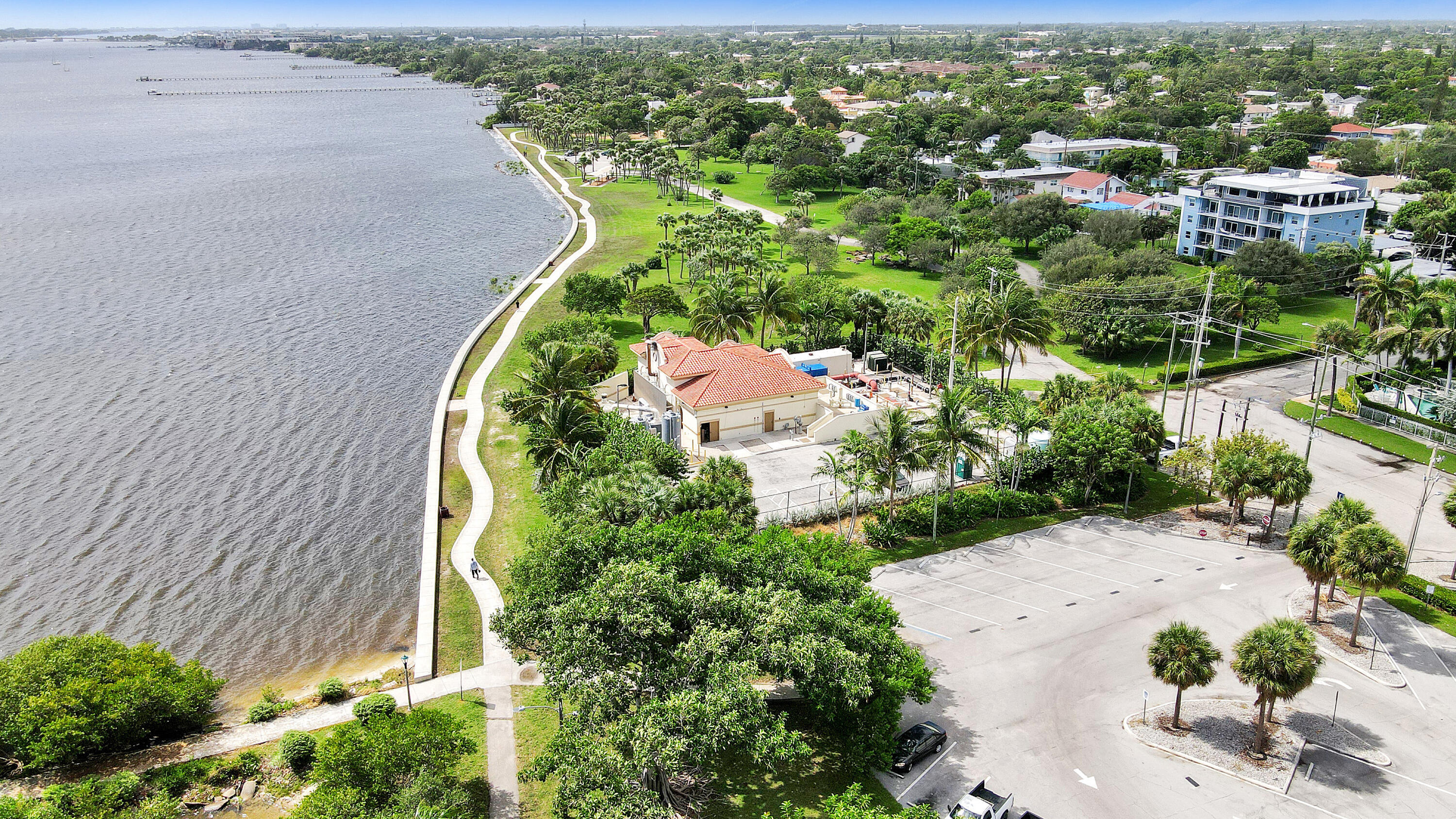 LAKE WORTH TOWN OF - Residential