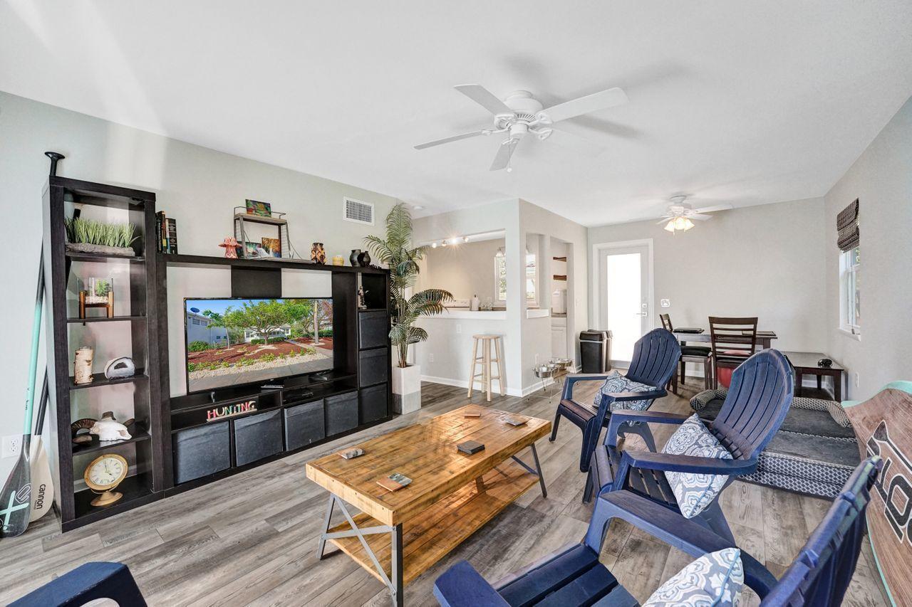 LAKE WORTH TOWN OF - Residential