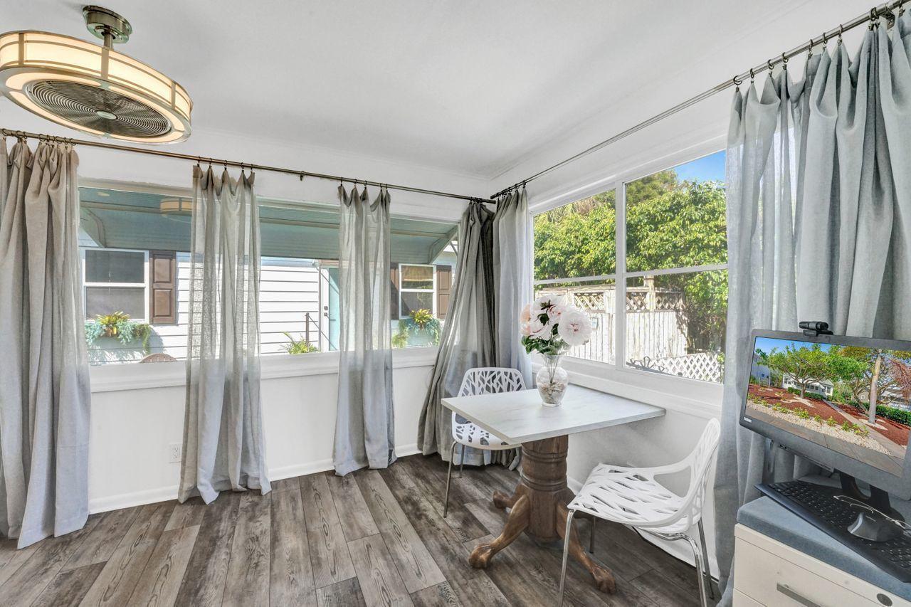 LAKE WORTH TOWN OF - Residential