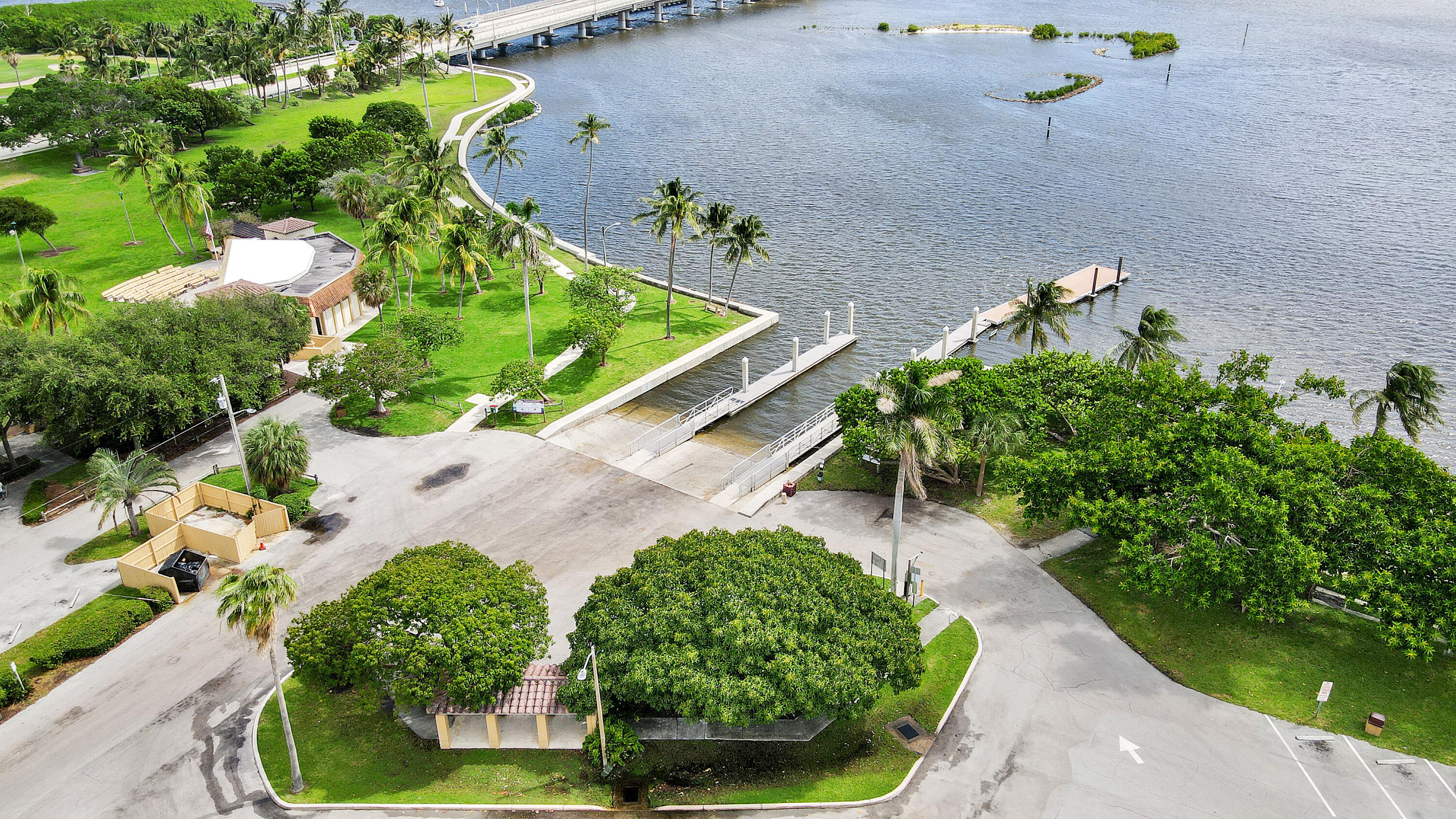 LAKE WORTH TOWN OF - Residential