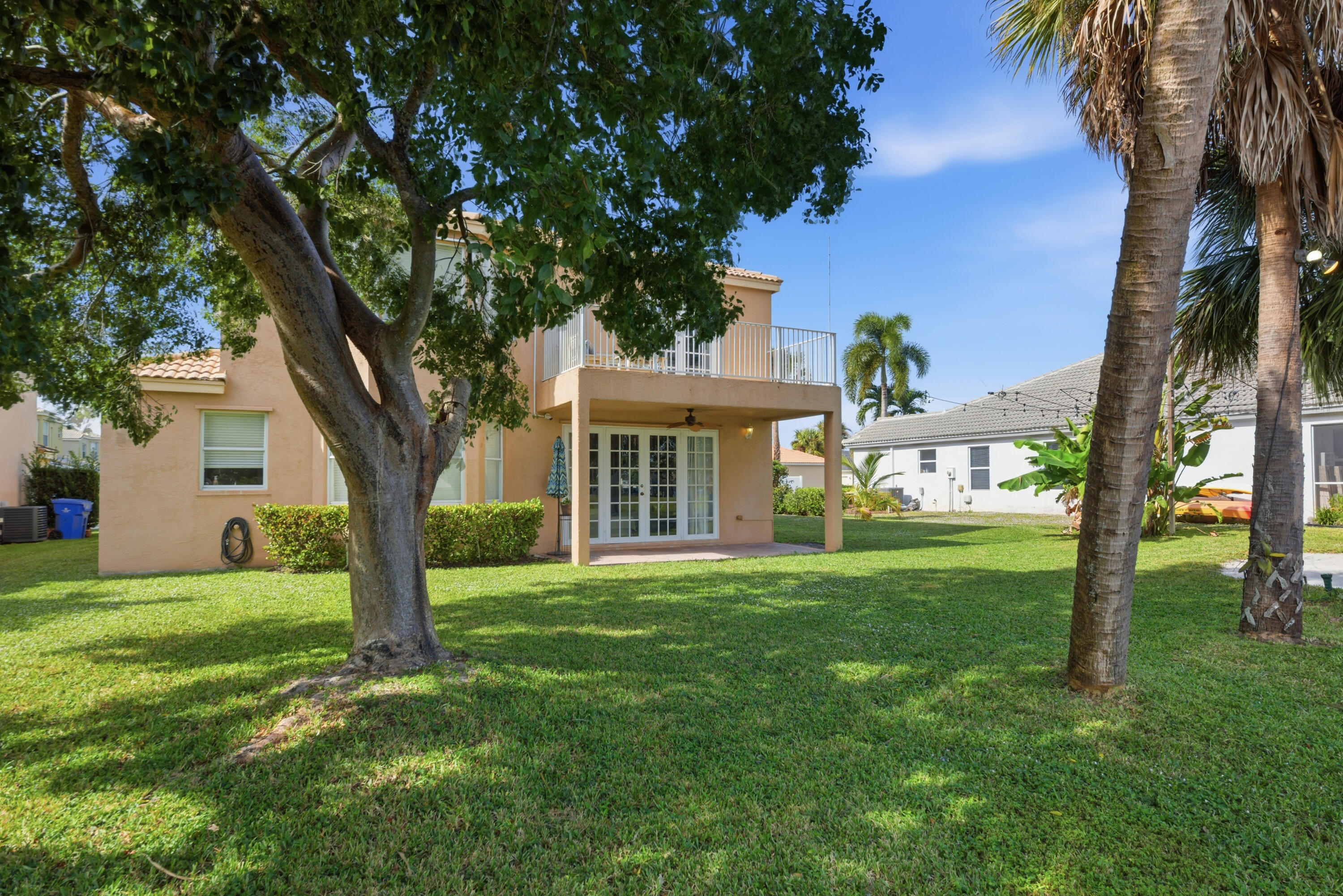 MADISON GREEN - Residential