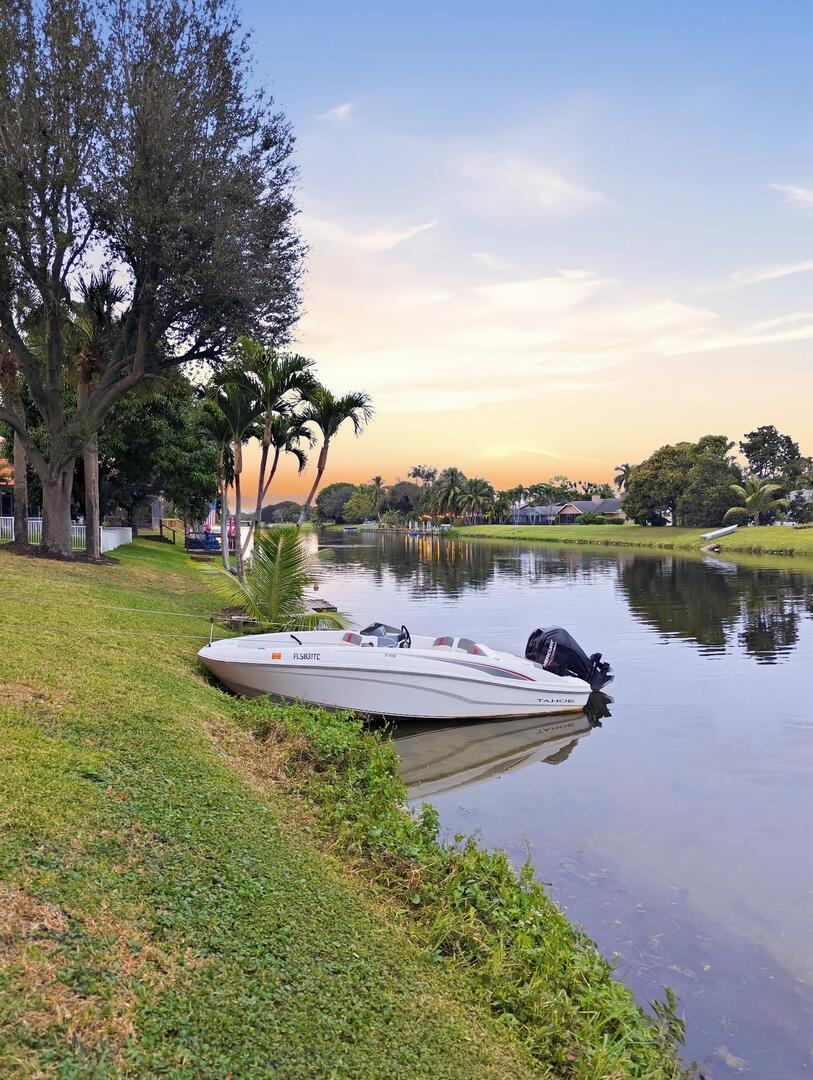 MADISON GREEN - Residential