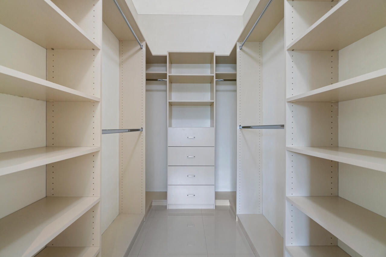 ST ANDREWS AT POLO CLUB CONDO - Residential Lease