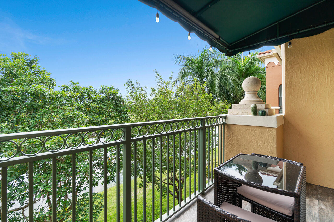 ST ANDREWS AT POLO CLUB CONDO - Residential Lease